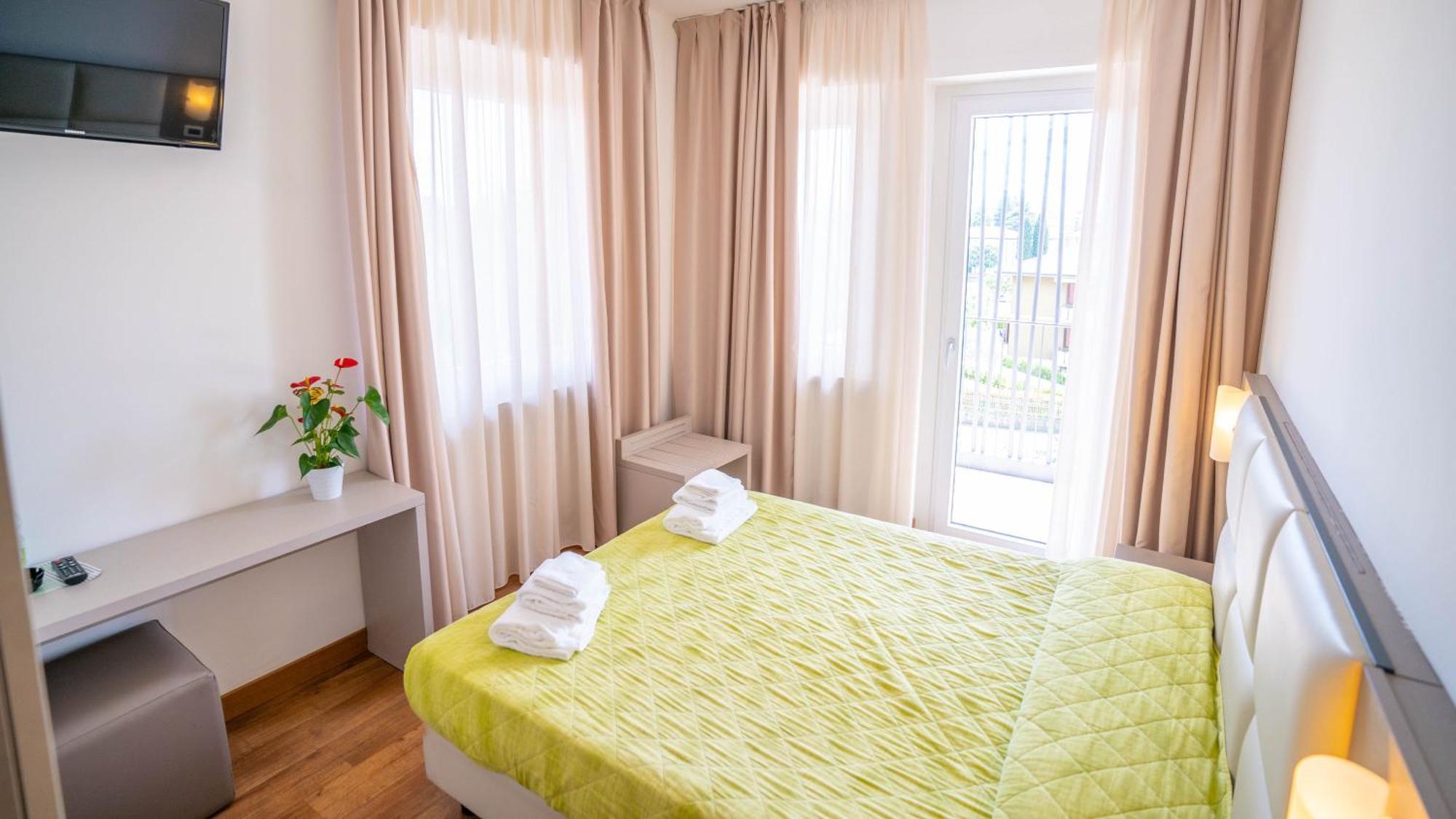 Hotel Bella Peschiera Peschiera del Garda Ngoại thất bức ảnh