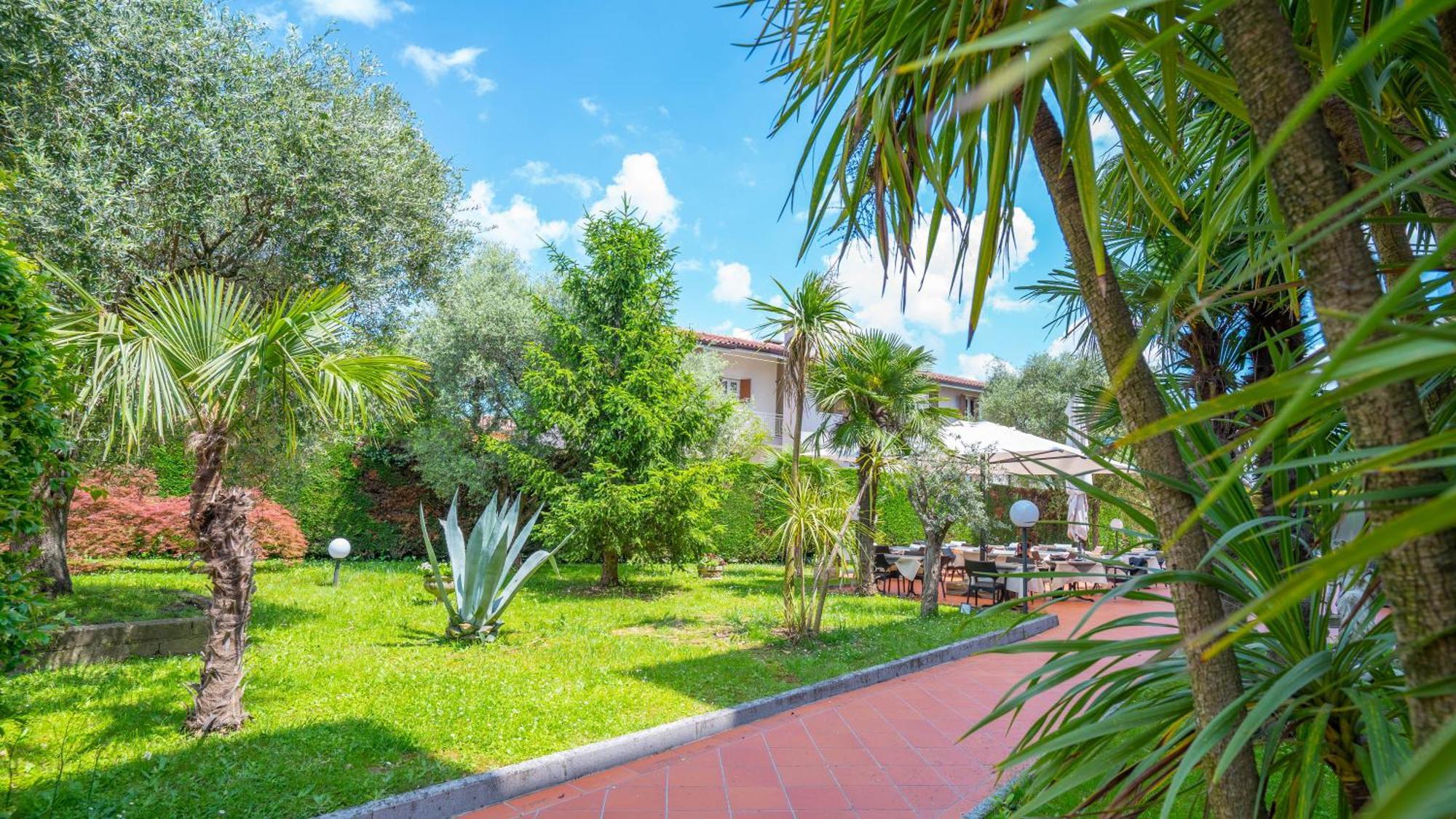 Hotel Bella Peschiera Peschiera del Garda Ngoại thất bức ảnh
